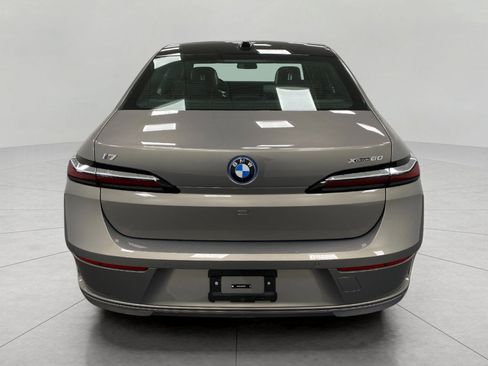 Used 2024 BMW i7 xDrive60 image 29
