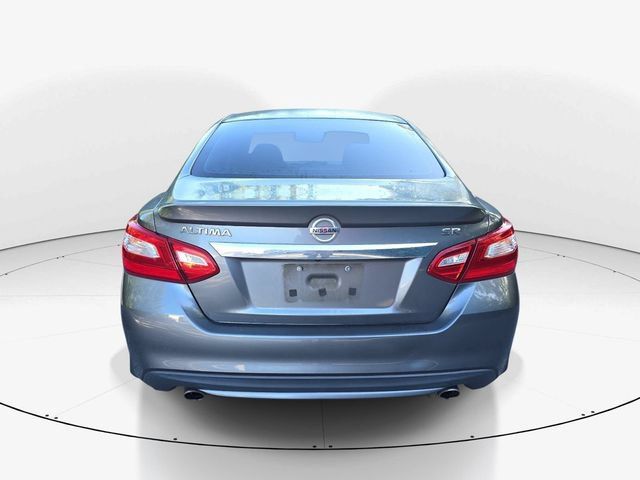 Used 2016 Nissan Altima 2.5 SR FWD image 7