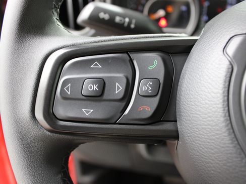 Used 2026 Jeep Gladiator Rubicon AWD/4WD image 19