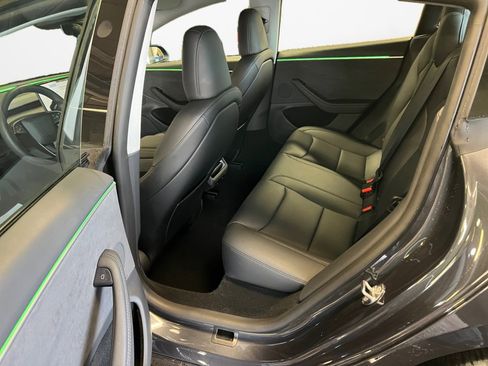 Used 2025 Tesla Model 3 Long Range image 16