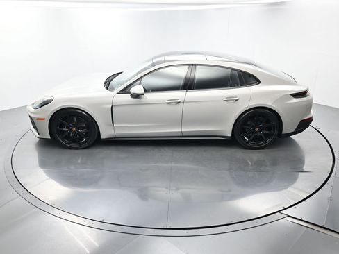 Certified 2025 Porsche Panamera image 35