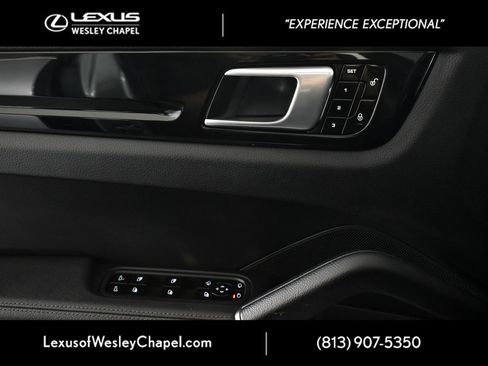 Used 2019 Porsche Cayenne image 35