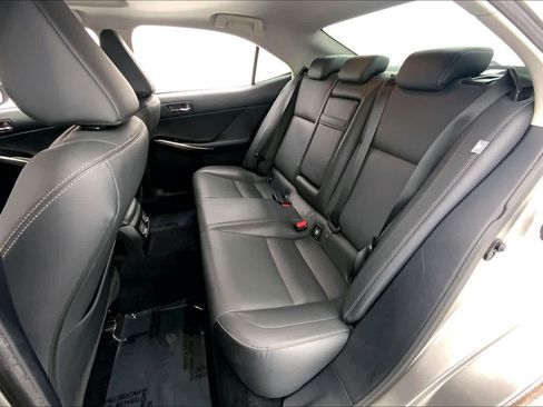 Used 2014 Lexus IS 250 RWD image 17