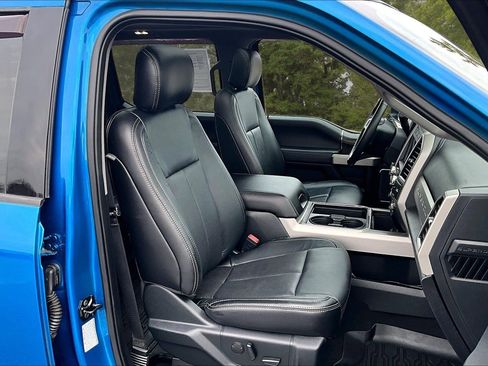 Certified 2020 Ford F350 Lariat image 31