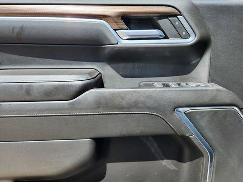 Certified 2022 Chevrolet Silverado 1500 LT AWD/4WD image 7