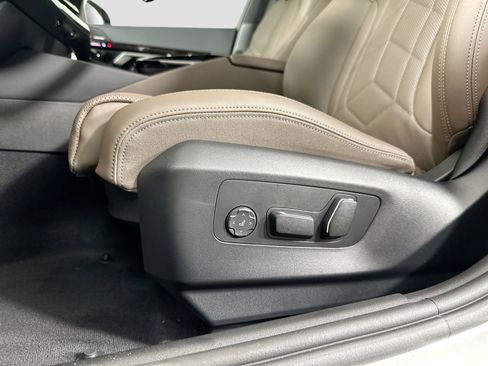 Certified 2025 BMW 530i w/ Premium Package image 14