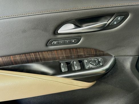 Used 2024 Cadillac XT4 Premium Luxury FWD image 20