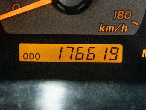 Used 2004 Toyota 4Runner SR5 image 27