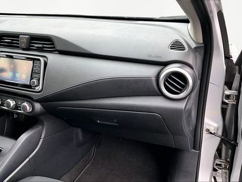 Used 2024 Nissan Versa S w/ S Plus Package image 18