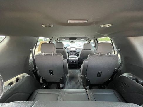 Used 2024 Chevrolet Tahoe Z71 w/ Luxury Package AWD/4WD image 37