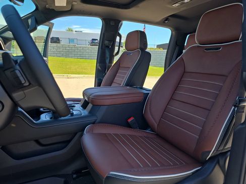New 2026 GMC Sierra 1500 Denali Ultimate AWD/4WD image 15