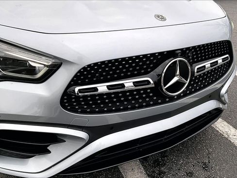 Certified 2025 Mercedes-Benz GLA 250 image 30