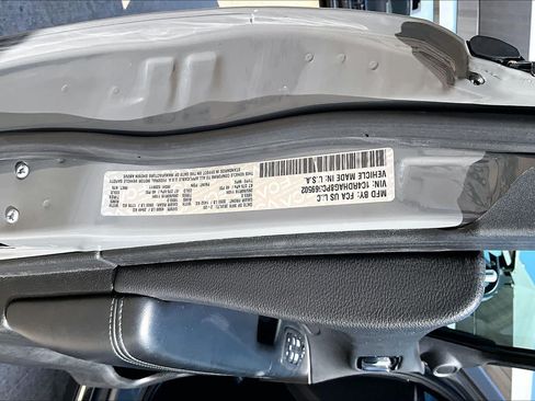 Used 2023 Dodge Durango SXT Launch Edition RWD image 27