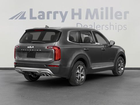 Used 2022 Kia Telluride EX w/ Towing Package image 2