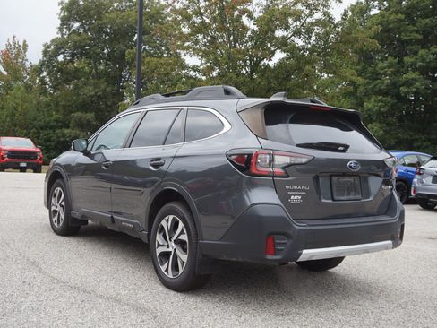 Used 2021 Subaru Outback Limited AWD/4WD image 7