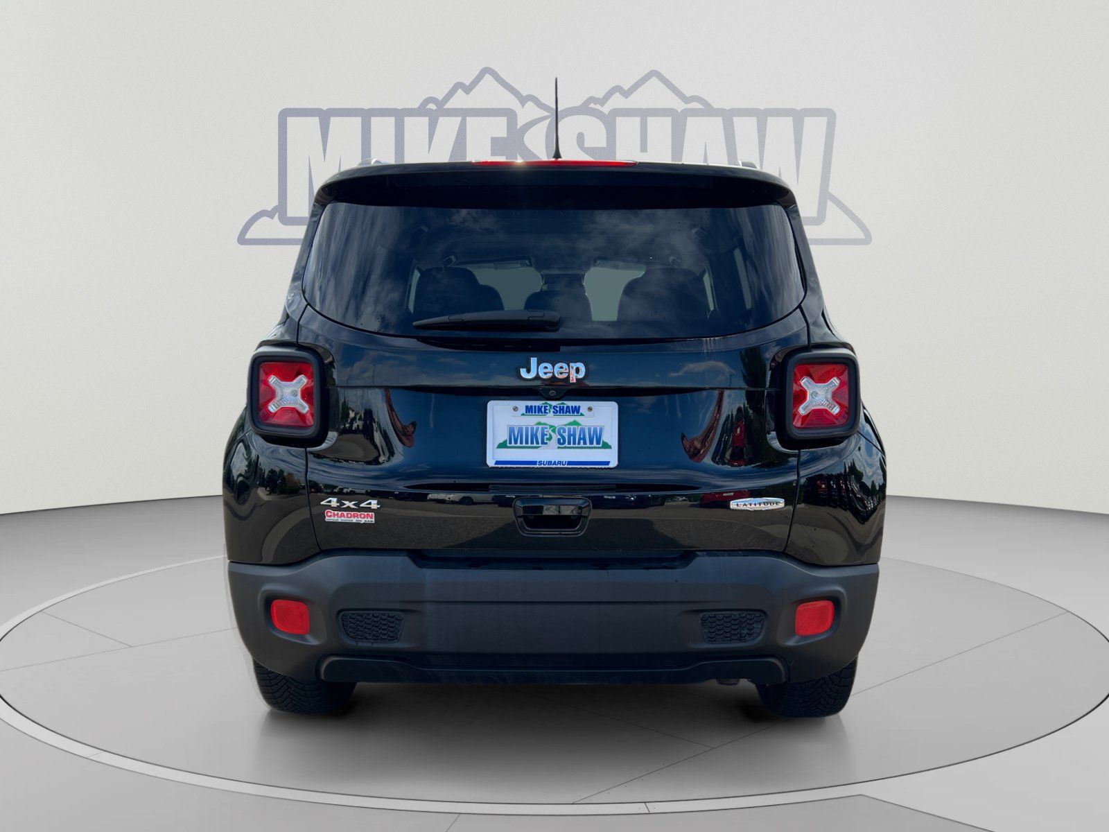 Used 2018 Jeep Renegade Latitude w/ Cold Weather Group AWD/4WD image 4
