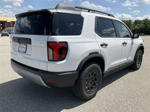 Certified 2026 Honda Passport RTL image 14
