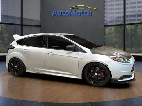 Used 2014 Ford Focus ST w/ Equipment Group 202A image 14