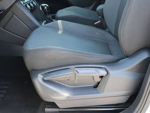 Used 2020 Volkswagen Tiguan S FWD image 10