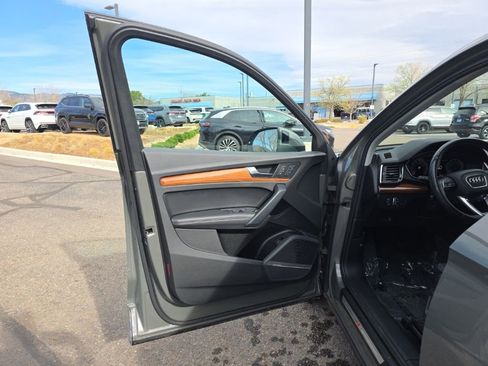 Used 2023 Audi Q5 2.0T Premium Plus w/ Premium Plus Package image 9