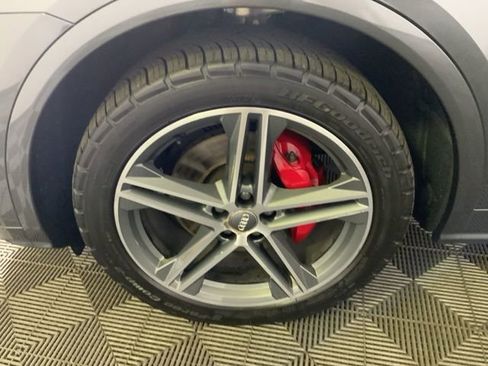 Used 2018 Audi SQ5 Prestige w/ Prestige Package AWD/4WD image 13