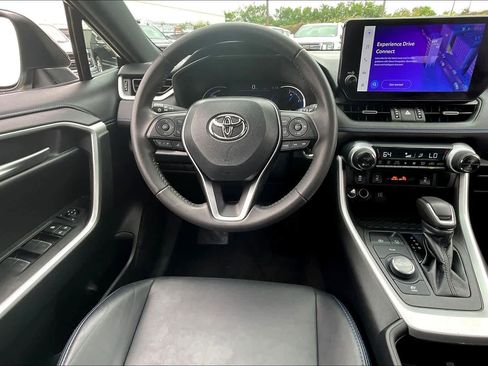 Used 2023 Toyota RAV4 XSE AWD/4WD image 6