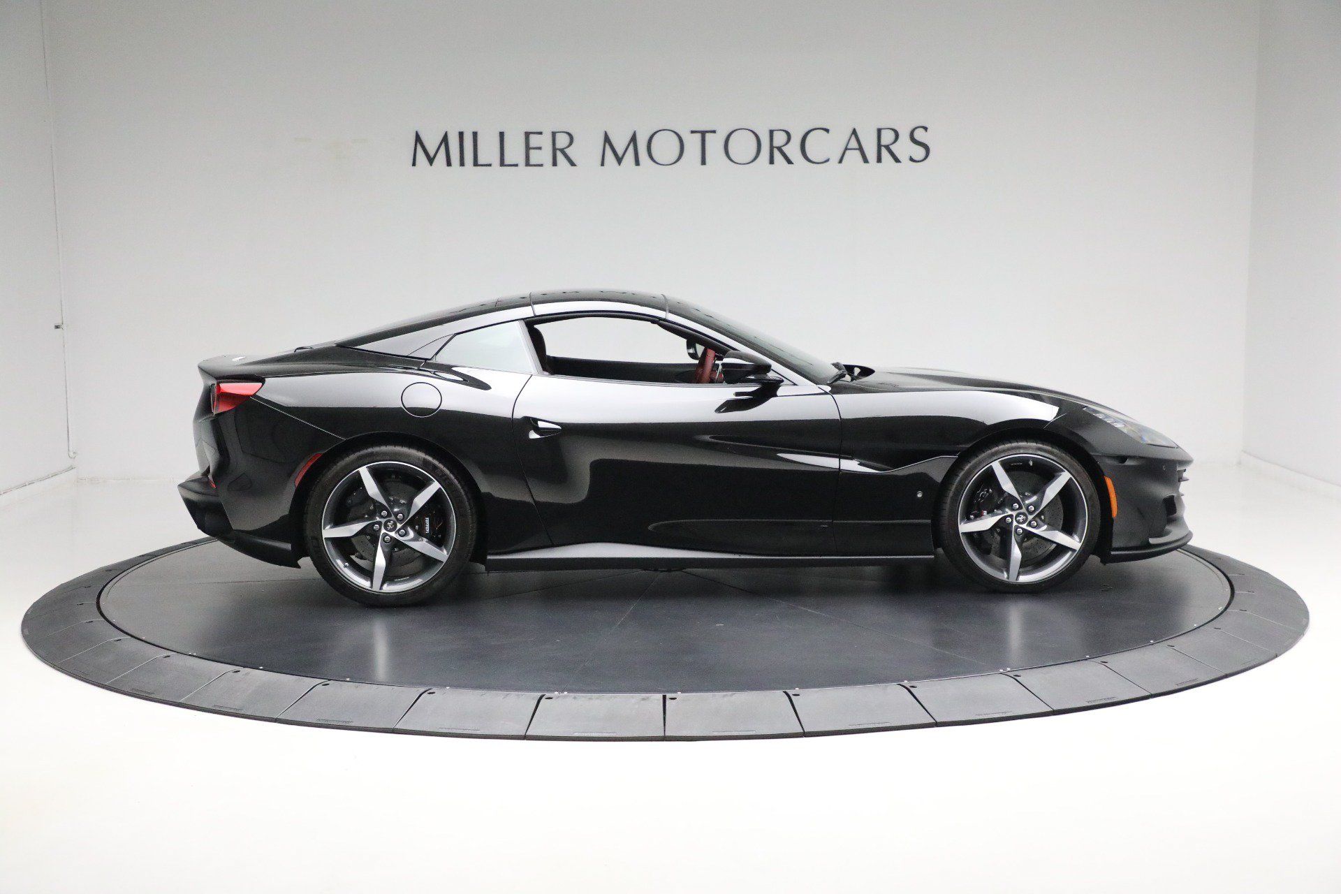 Certified 2023 Ferrari Portofino M RWD image 18