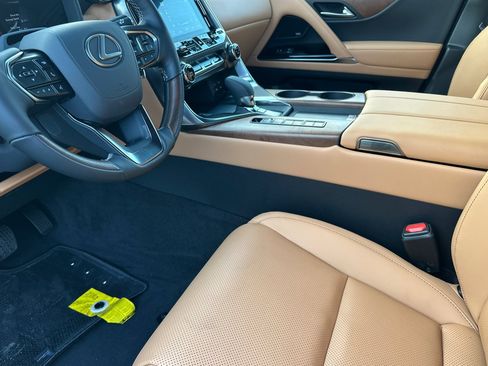 New 2025 Lexus LX 700h Luxury image 7