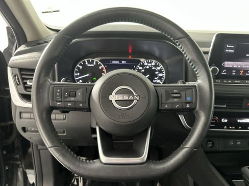 Certified 2024 Nissan Rogue SV w/ SV Premium Package FWD image 14