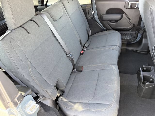 Used 2026 Jeep Wrangler Unlimited Sport AWD/4WD image 21