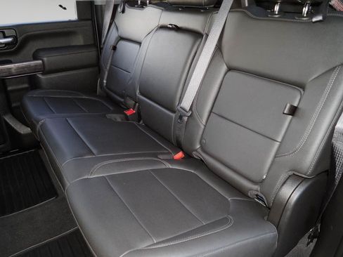 Certified 2022 Chevrolet Silverado 2500 LTZ w/ LTZ Convenience Package AWD/4WD image 31