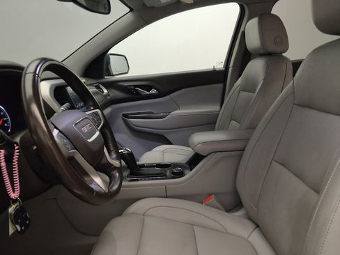 Used 2018 GMC Acadia SLT FWD image 17