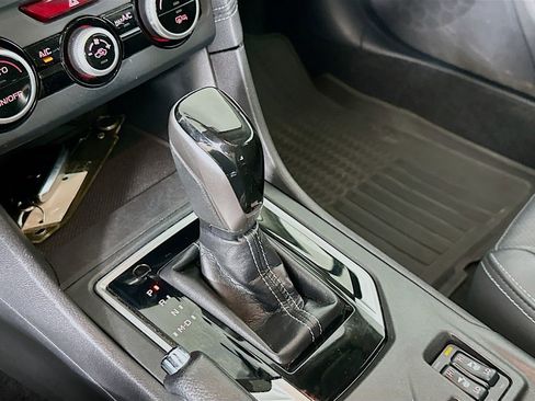 Used 2018 Subaru Impreza 2.0i Limited image 17