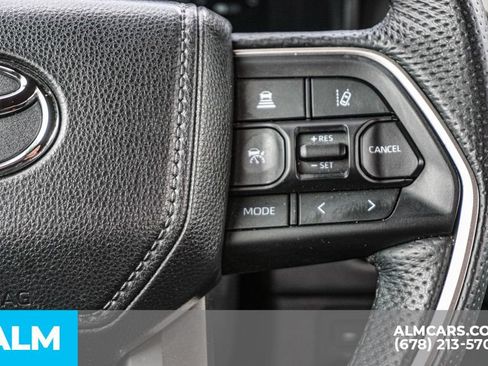 Used 2025 Toyota Sequoia SR5 AWD/4WD image 31