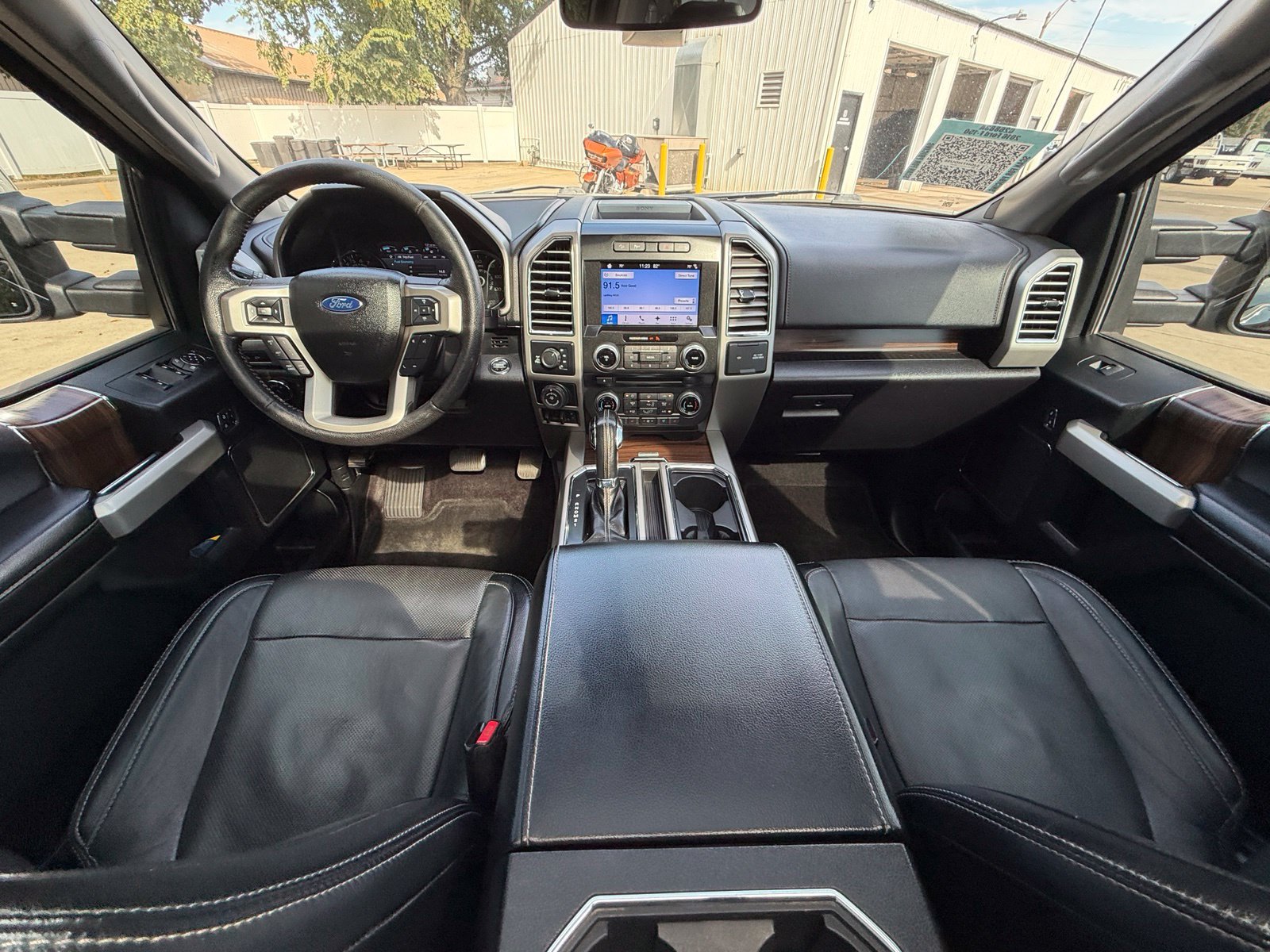 Used 2016 Ford F150 Lariat w/ Equipment Group 502A Luxury AWD/4WD image 19