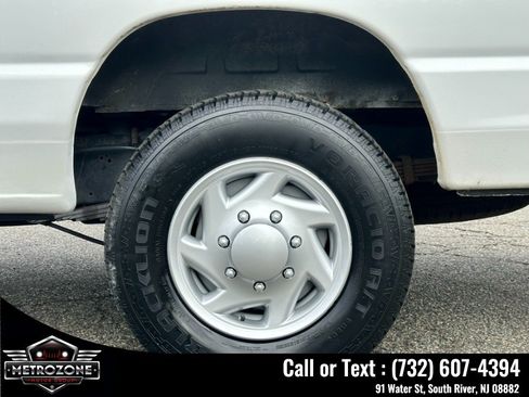Used 2012 Ford E-350 and Econoline 350 Super Duty RWD image 29