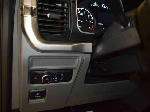 Used 2022 Ford F150 XLT w/ XTR Package image 16