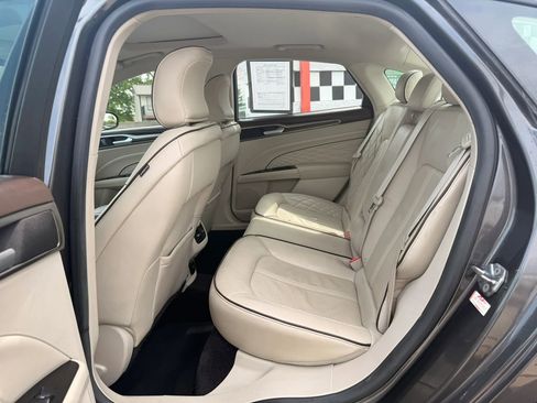 Used 2017 Ford Fusion Energi Platinum FWD image 23