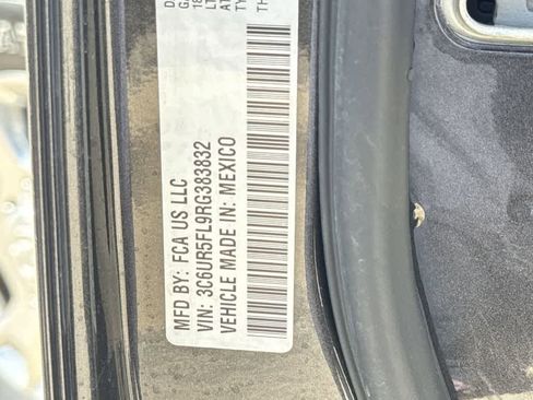 Used 2024 RAM 2500 Laramie AWD/4WD image 23