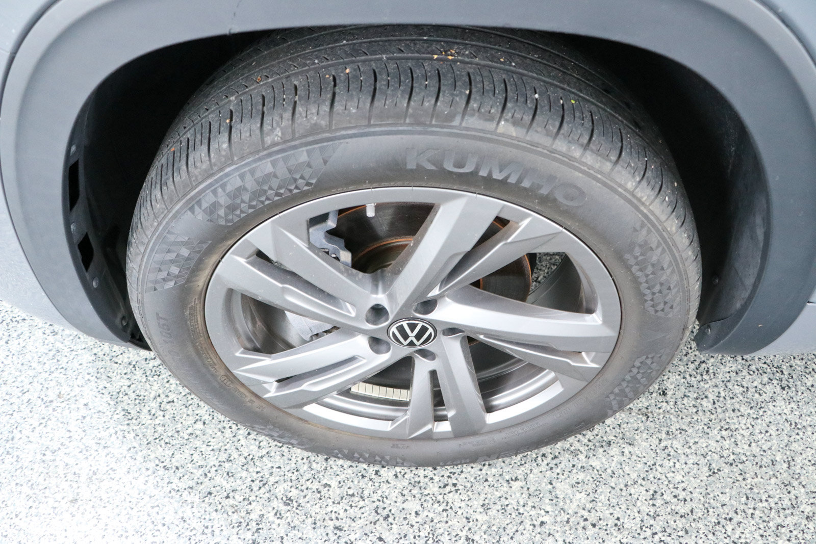 Used 2024 Volkswagen Atlas Cross Sport SEL R-Line AWD/4WD image 11