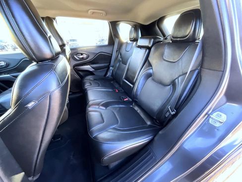 Used 2021 Jeep Cherokee Latitude Lux image 20