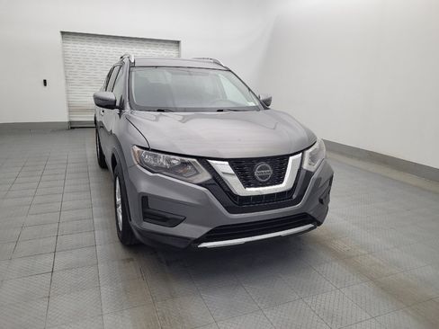 Used 2018 Nissan Rogue SV image 14
