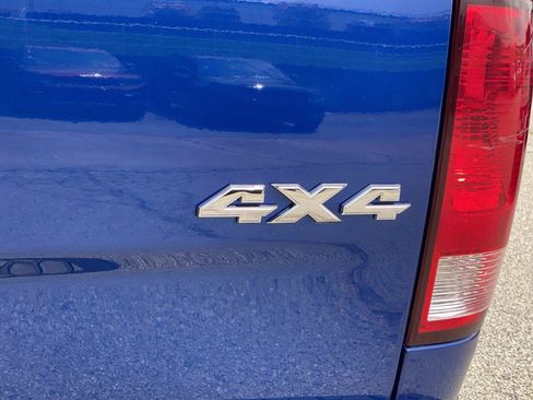 Used 2018 RAM 1500 Express AWD/4WD image 5