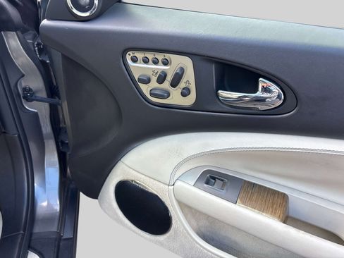 Used 2009 Jaguar XKR R RWD image 13