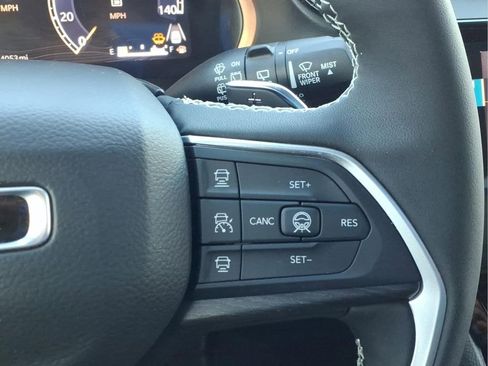 Used 2026 Jeep Grand Cherokee L Limited w/ Limited Altitude Package RWD image 24