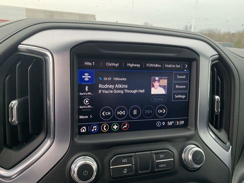 Used 2021 GMC Sierra 1500 SLE w/ Preferred Package image 16