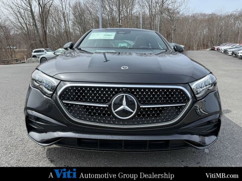 New 2026 Mercedes-Benz E 350 4MATIC Sedan image 3