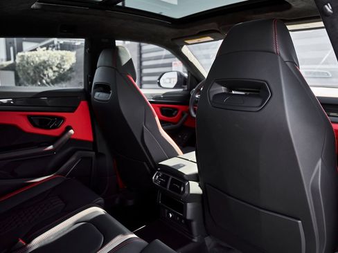 Used 2024 Lamborghini Urus S AWD/4WD image 41