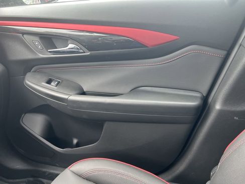 Used 2025 Chevrolet TrailBlazer RS w/ Convenience Package image 11