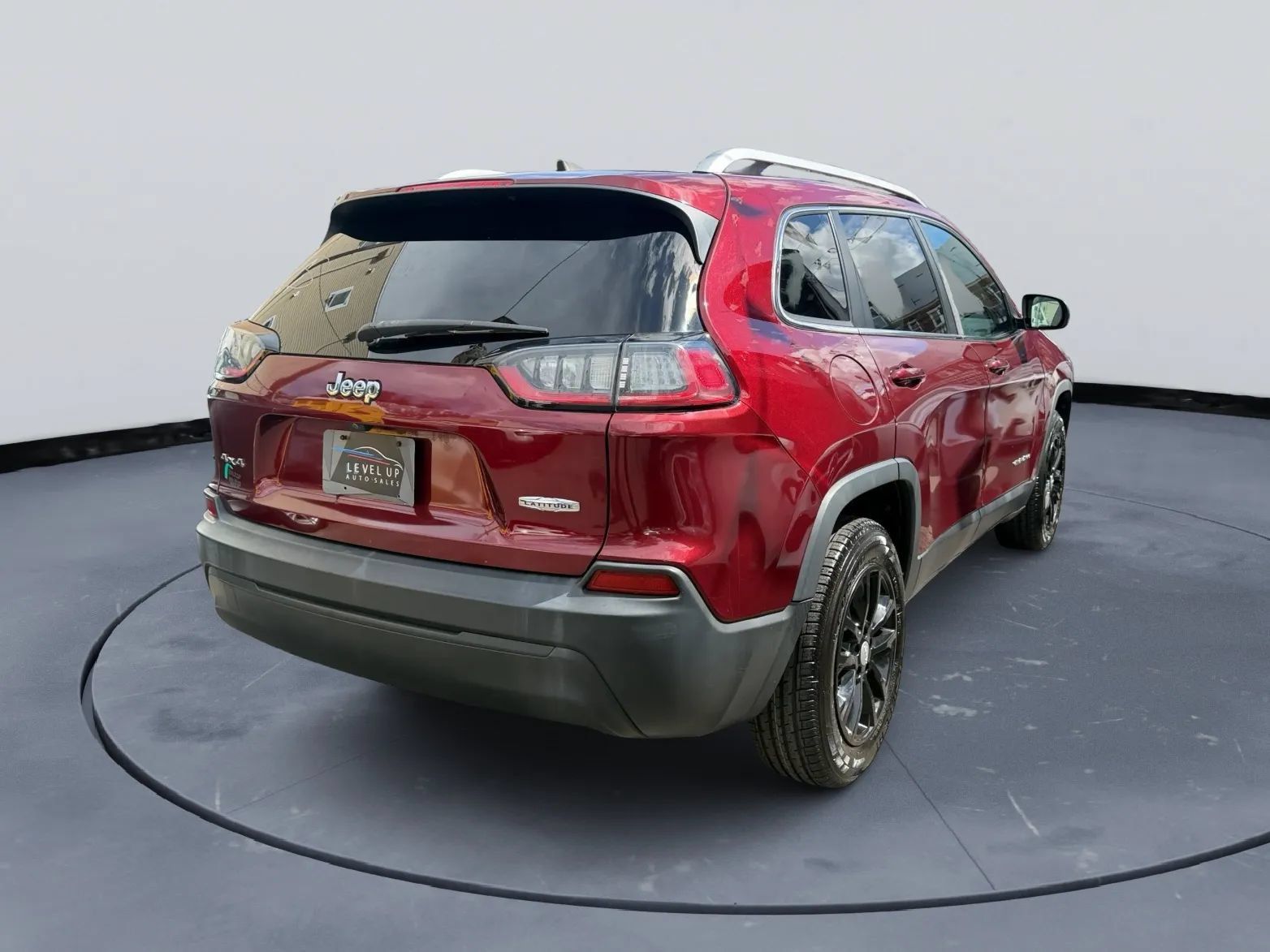 Used 2019 Jeep Cherokee Latitude w/ Popular Appearance Group AWD/4WD image 6